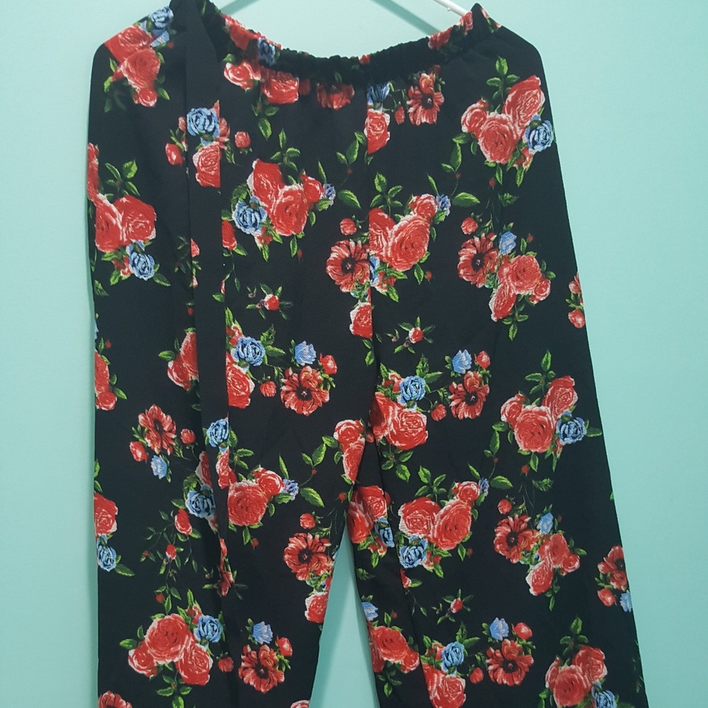 Minette Floral flare pants